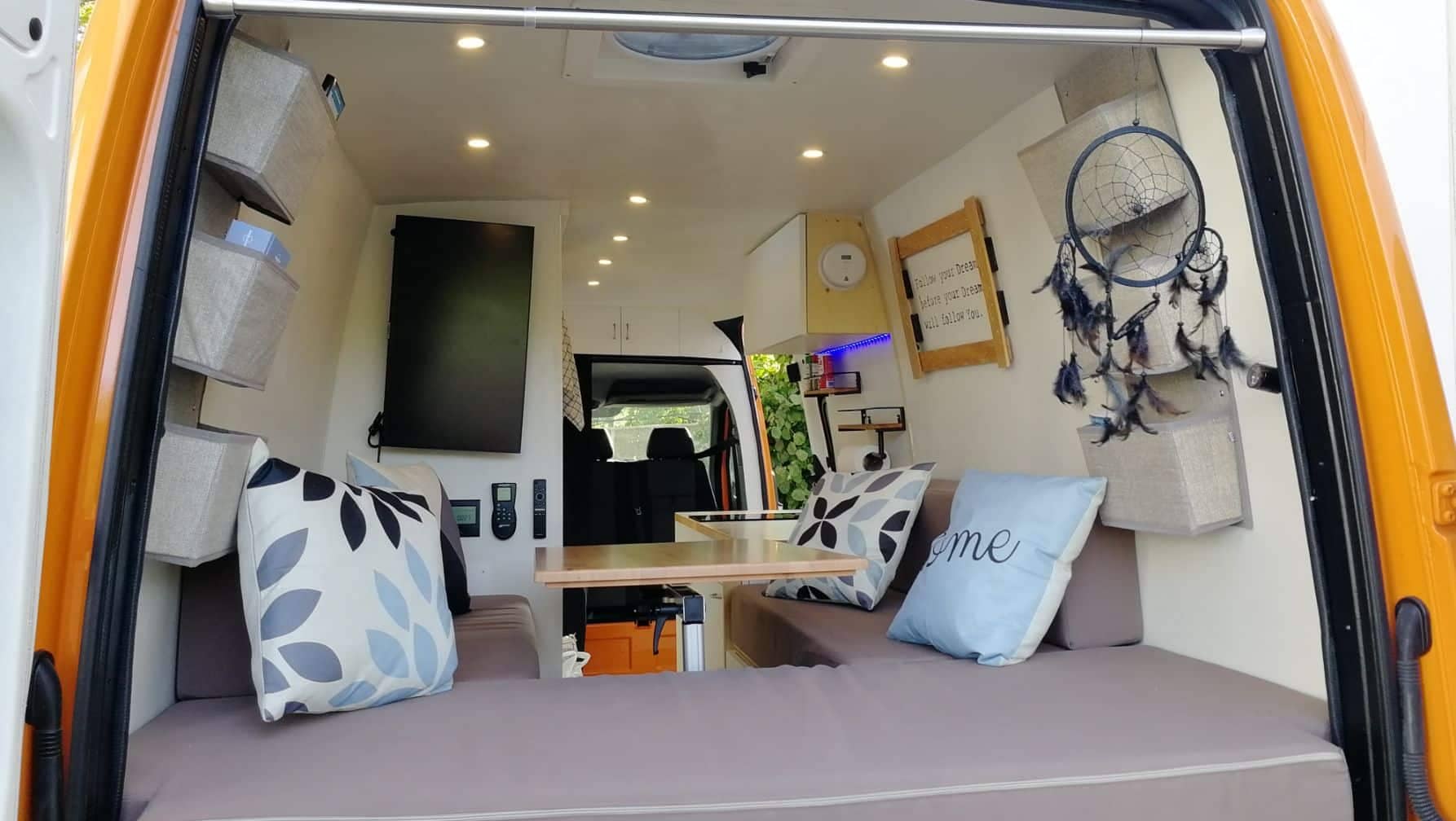 rivestimento allestimento pareti pavimento soffitto camper camperizzare furgone van 